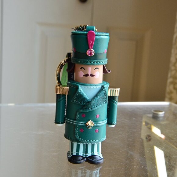 Kate Spade KJ070 3D Nutcracker Key Chain - Picture 1 of 9